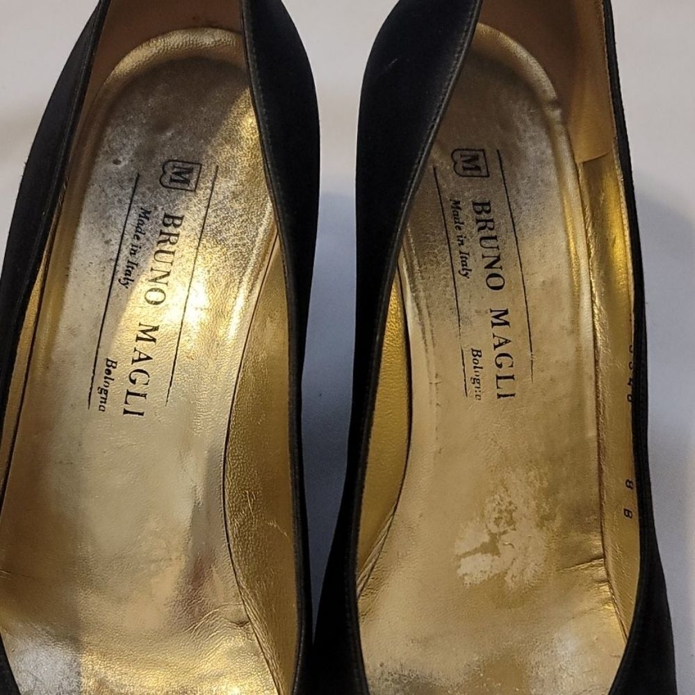 Bruno Magli Black Women's Shoes - Picture 3 of 13